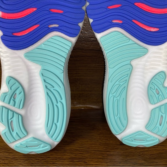 Brooks Glycerin GTS 22 women’s shoe size 7.5 wide read - Picture 14 of 15